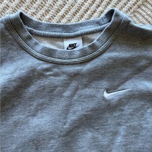 Nike Sportswear Women’s Swoosh Gray Crewneck Fleece Vintage Sweatshirt